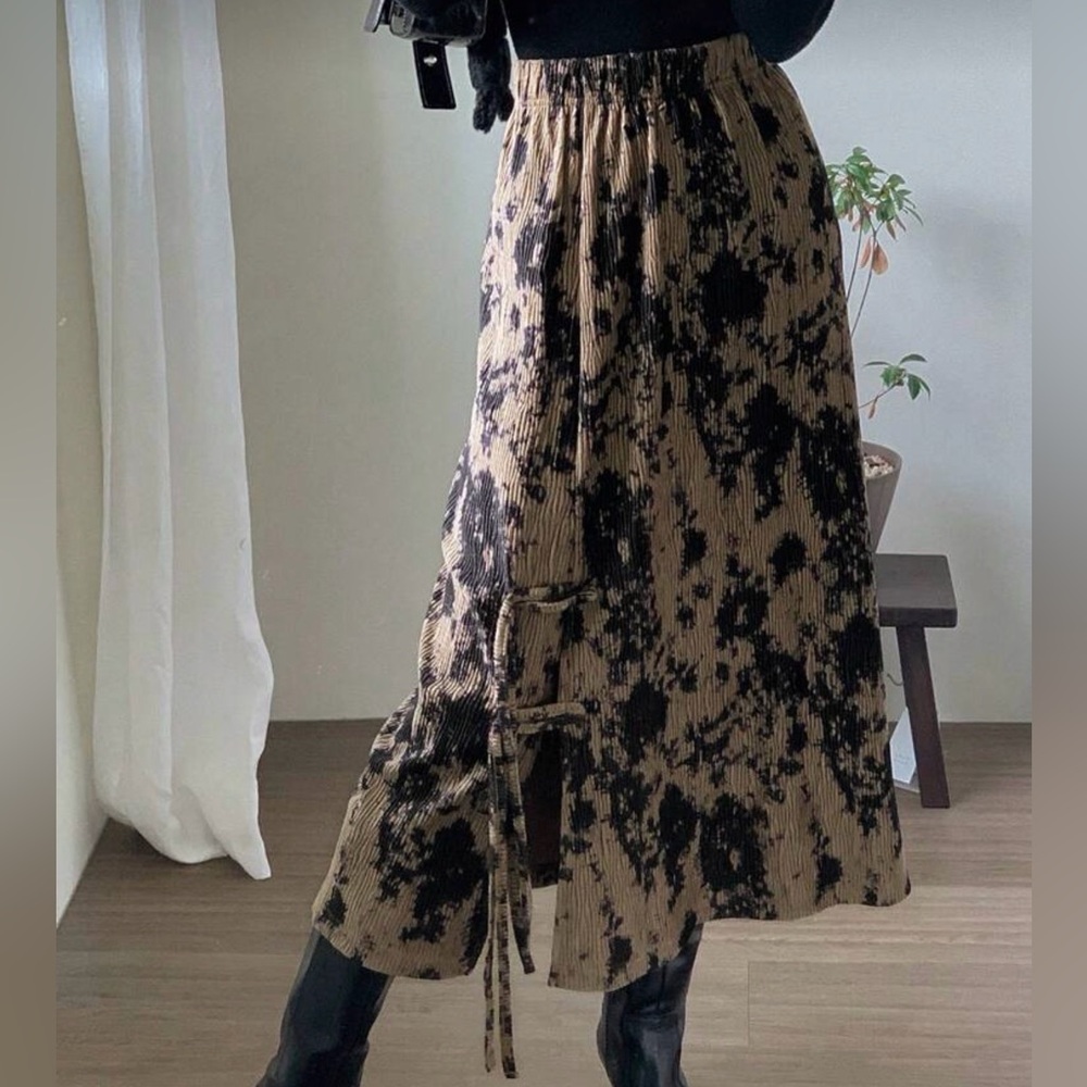 Elegant Black and Brown Women's Skirt